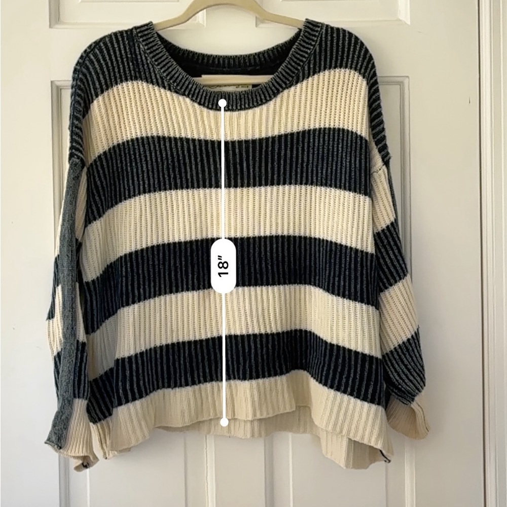 Vintage Havana Washed Striped Sweater | Blue and White
